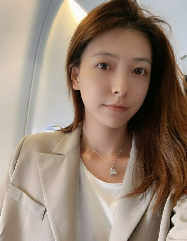 微博红人节成网红照妖镜？十有八九都跟平常的精修照判若两人
