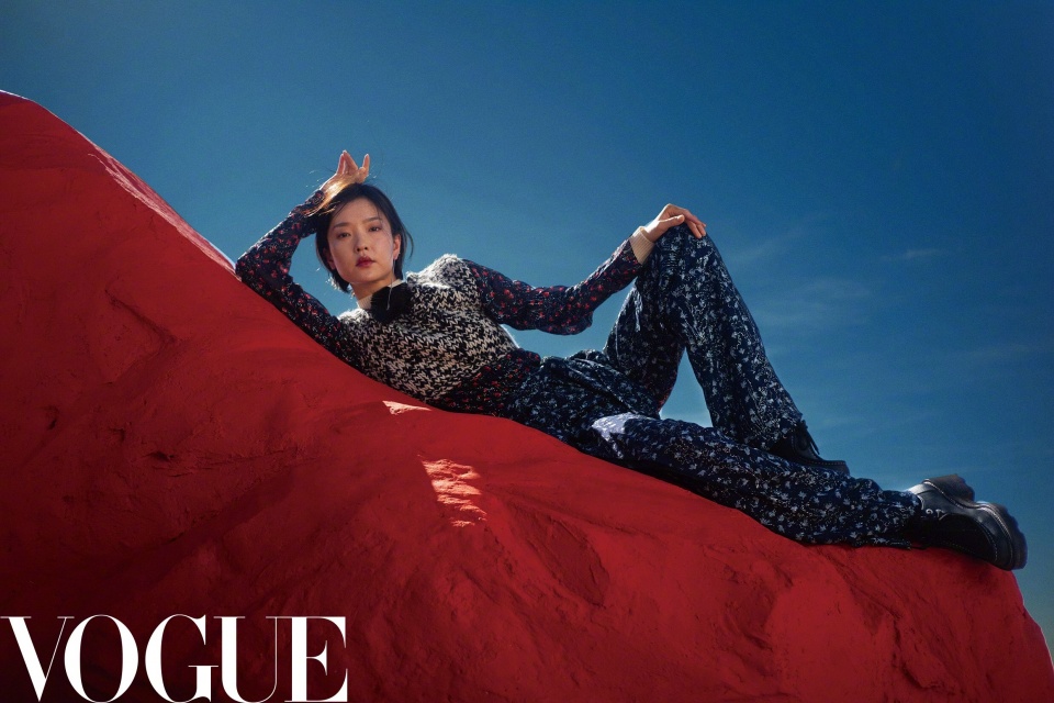 国模杜鹃VOGUE九月刊