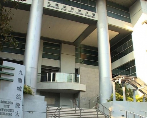 男补习导师涉非礼两男童 月杪转介区院审