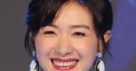 她长相出众演技好，却因拒绝导演追求无戏可拍，搭档胡歌走红