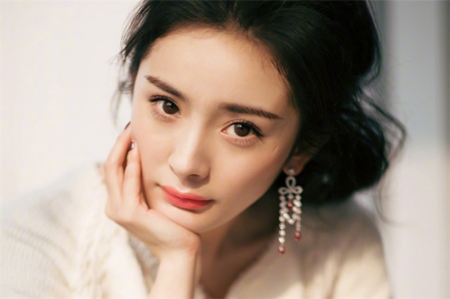 公认最美的“杨”姓女孩，杨颖垫底，杨幂只排第四，第一美到极致
