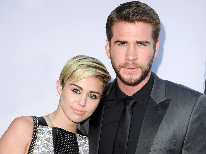 Like Everyone, Miley Cyrus and Liam Hemsworth's Families Are Hoping They Get Back Together