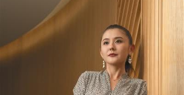 热依扎：对别人随意，对自己够狠