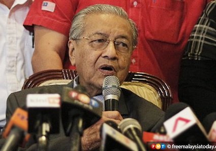 Malays are still hamba and not tuan, says Mahathir