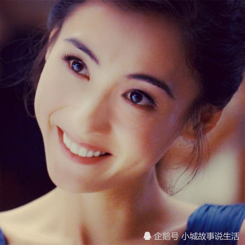 《忘不了》中，张柏芝演的单亲妈妈小慧，是她现实生活的真实写照