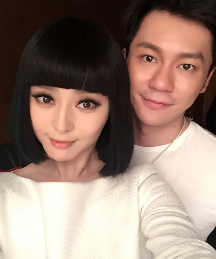 李晨分手后近状曝光，他与谢娜合照双眼无神，网友：太憔悴了！