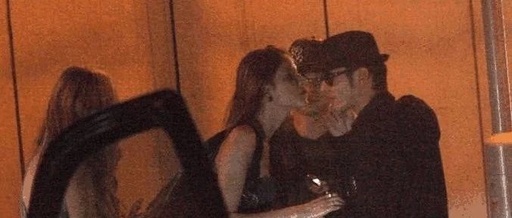 黄晓明被爆去夜店，还亲女网红？真相到底如何？看baby怎么说！