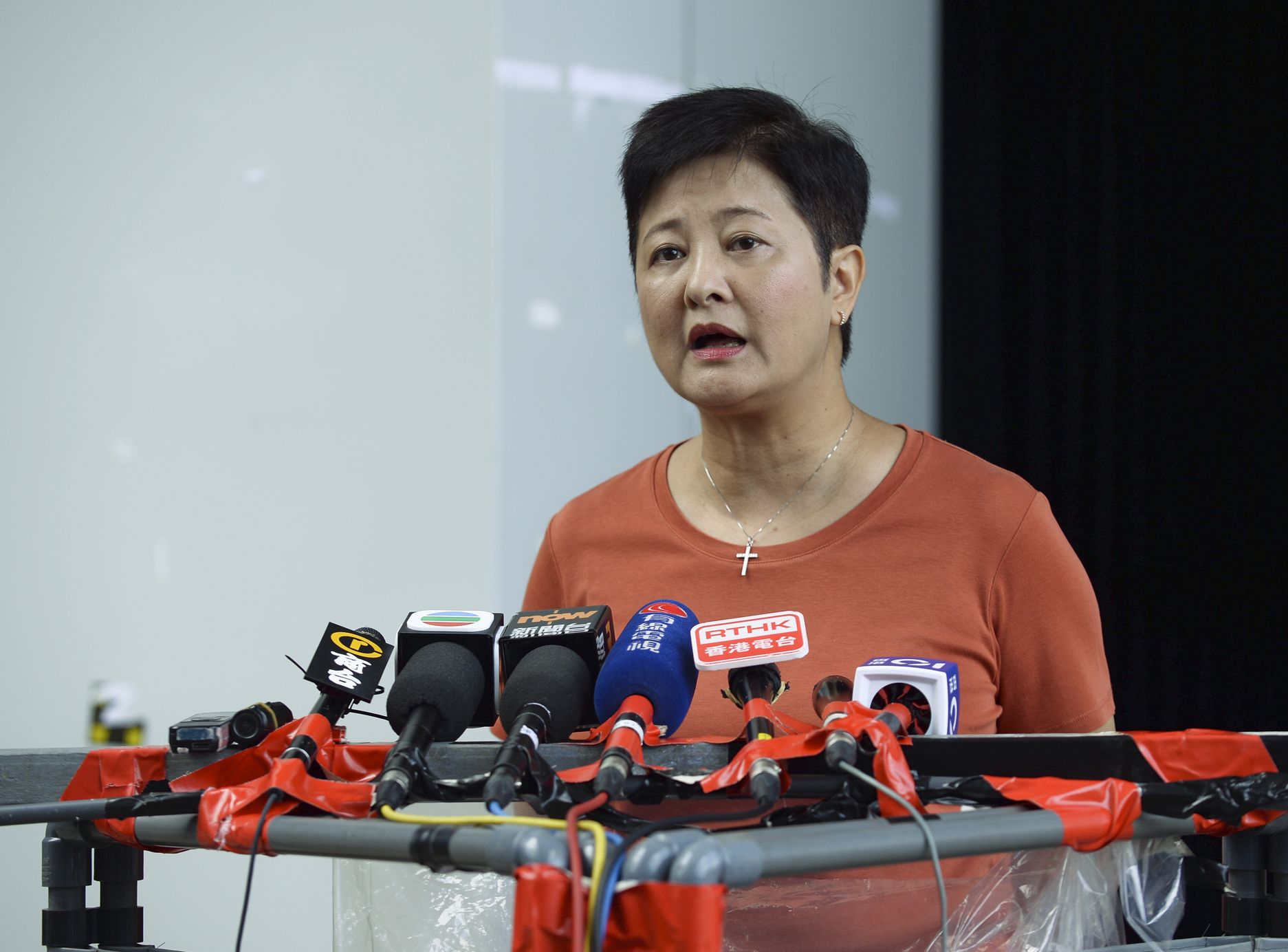 【纾困措施】斥政府模煳焦点 黄碧云：子弹银弹不能解政治问题