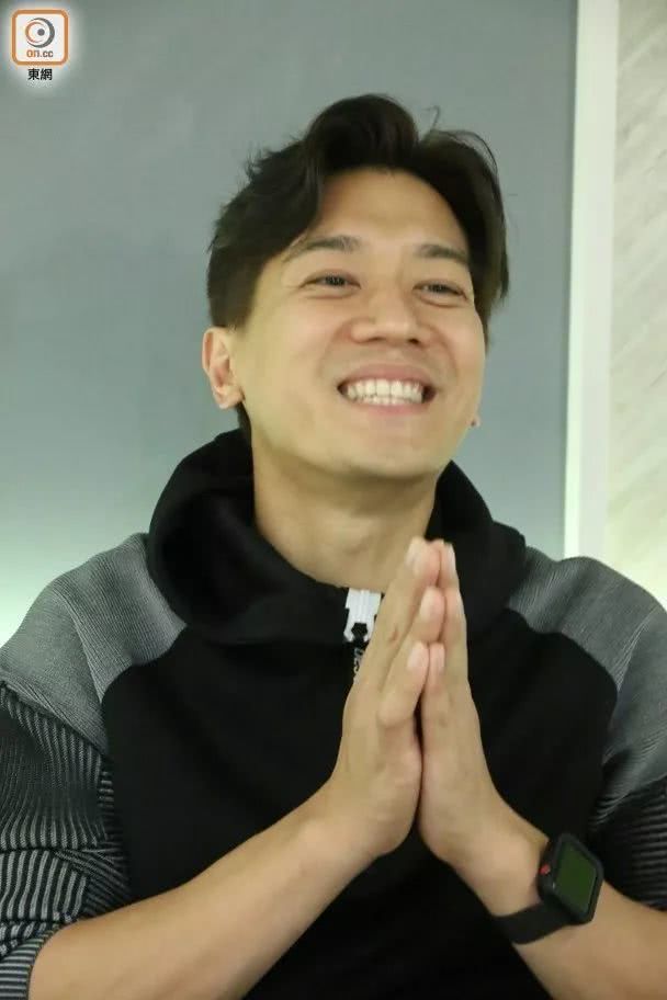 黎诺懿自认反面教材 望小春鸡精通四语