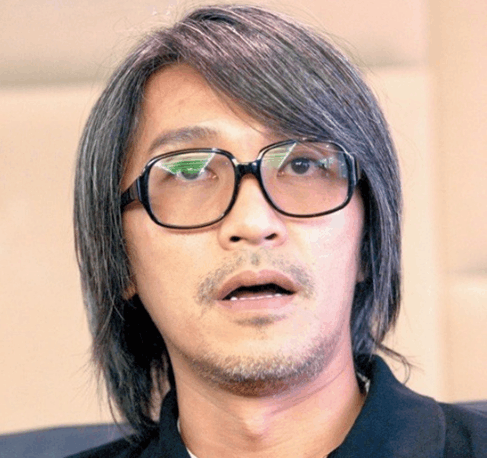 周星驰，演技精湛，才华出众，正能量满满的影视明星