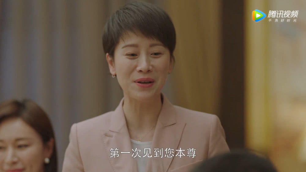 小金被雷蒙德抛弃，愤怒做一事，竟意外帮助童文洁脱离苦海