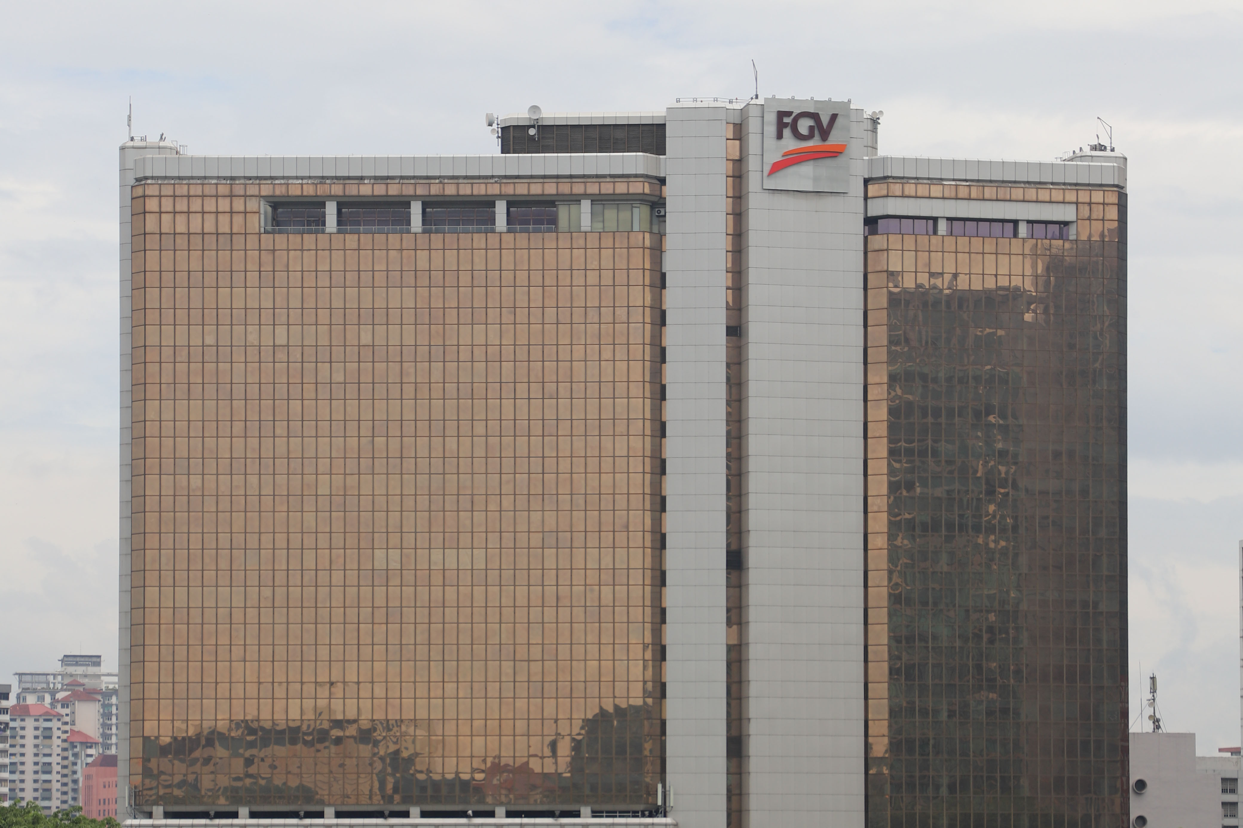 FGV calls for EGM, proposes slashing chairman’s fee in half