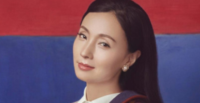 小陶虹年轻时演技有多好？25岁三影后加身，秦海璐直言“嫉妒”