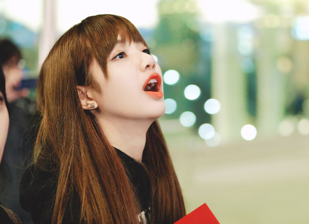 YG真的穷疯了？要让blackpink的Lisa来华捞金？