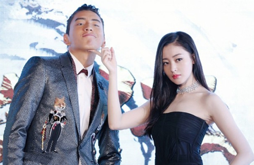 Darren Wang Stays Quiet About Dating Rumors with Crystal Zhang