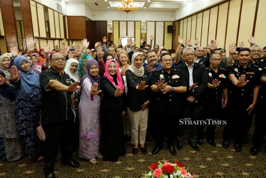 MACC calls for integrity unit at all MB offices