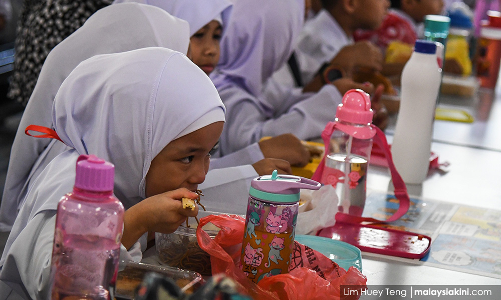 Free breakfast for primary school kids starts in 2020