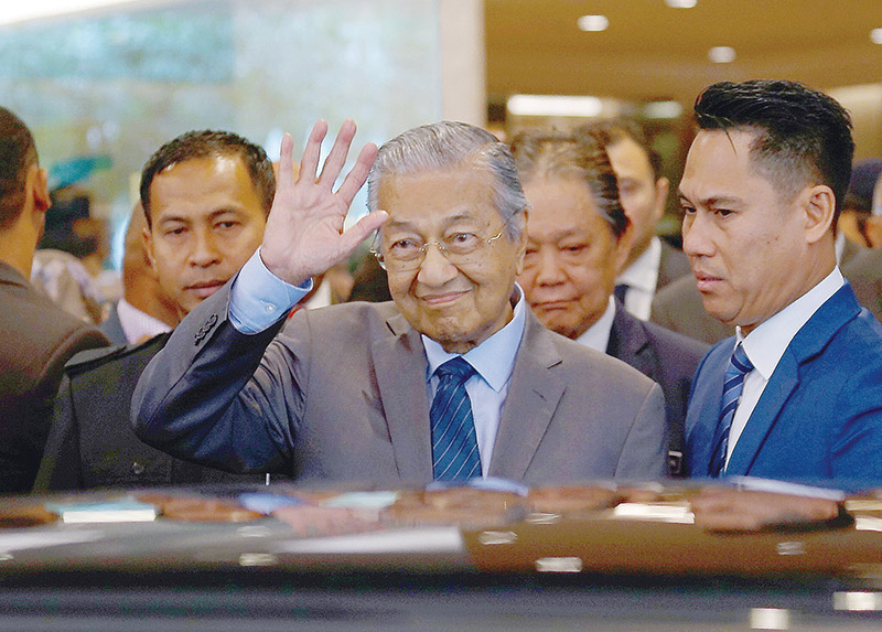 Dr M: Lynas should not be treated as an outcast