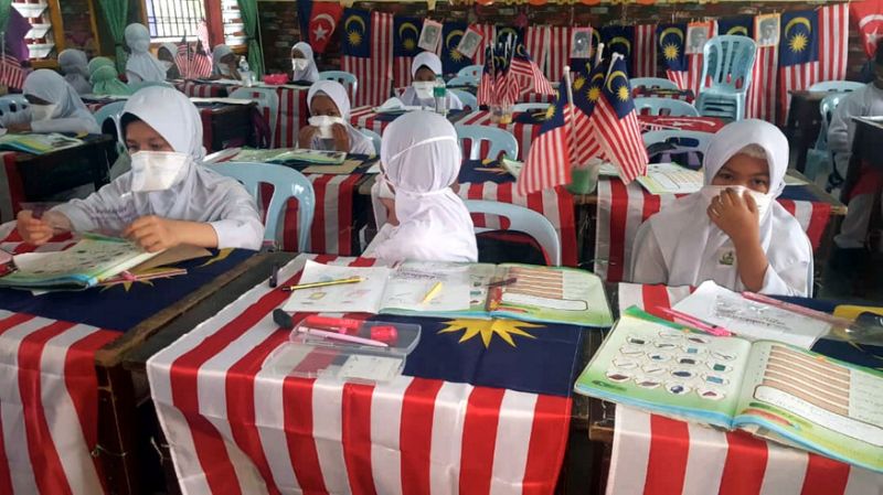 Johor rep: Efforts underway to identify stench which caused Pasir Gudang pupils to fall ill