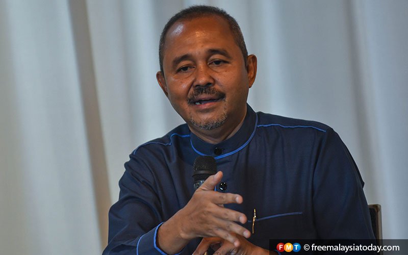 Jakoa blames finance ministry for delay in paying bus operators
