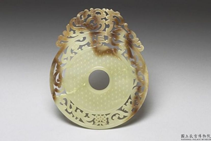 玉璧艺术集粹 史前以来祥瑞富丽的神器