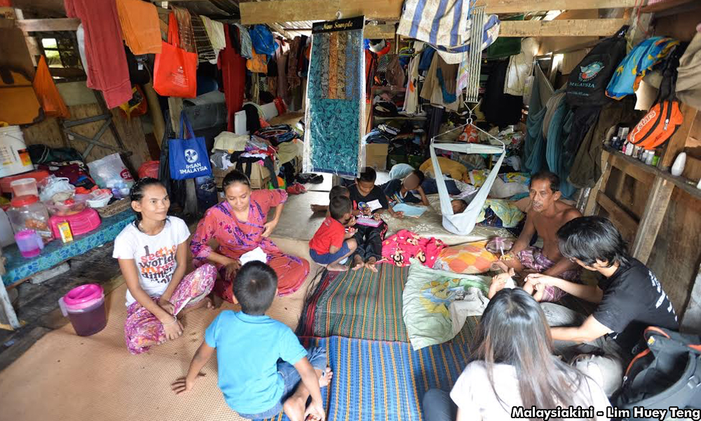 Dr M concedes need to adjust poverty line