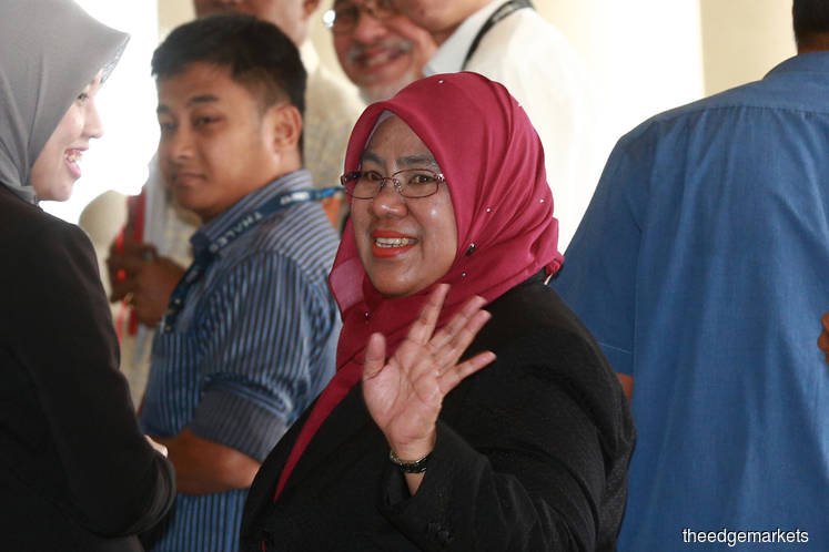 Najib's grip over 1MDB tightened six months after becoming PM