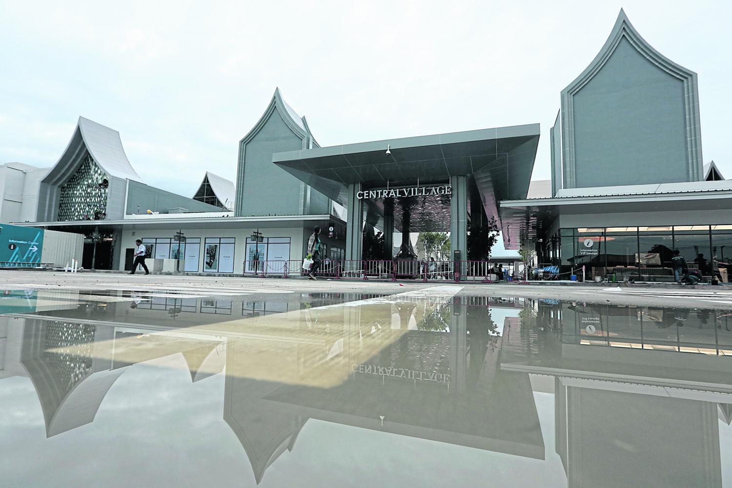 Court backs mall opening