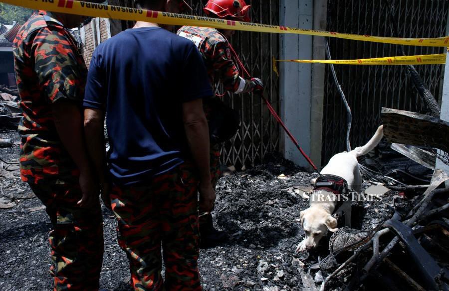 Charred body found in wooden shophouse in Sungai Lembing fire