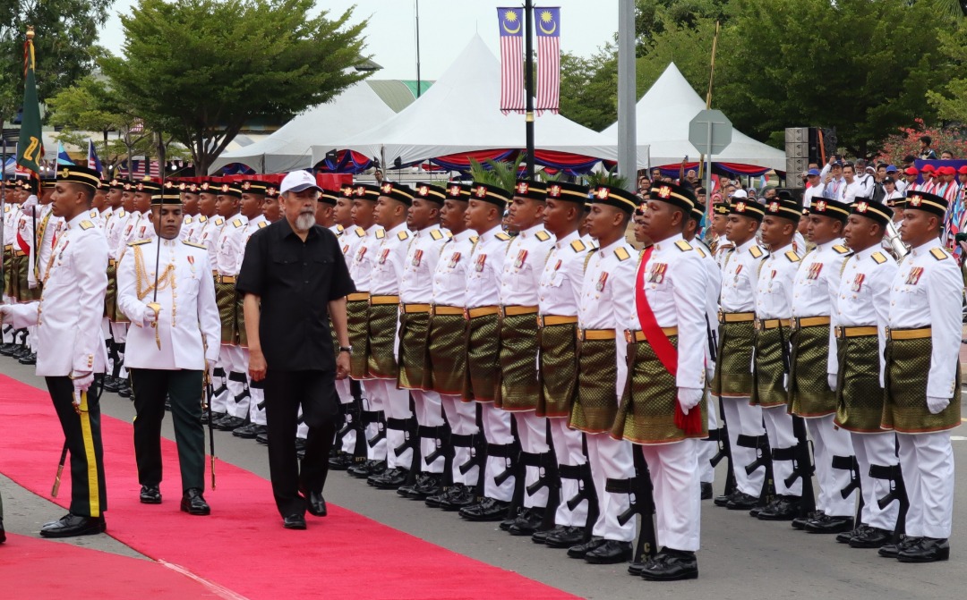 Over 10,000 take part in Merdeka Day celebration