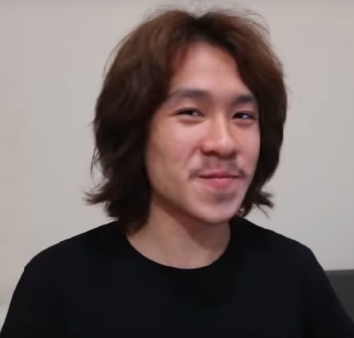 723px x 690px - Amos Yee charged with child porn in the US after allegedly exchanging nude  photos and messages with a 14-year-old girl | Nestia