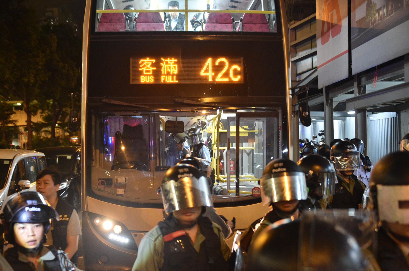 【修例风波】消息：警取得手令索取42C九巴八达通纪录 警方指有需要时会按例要求