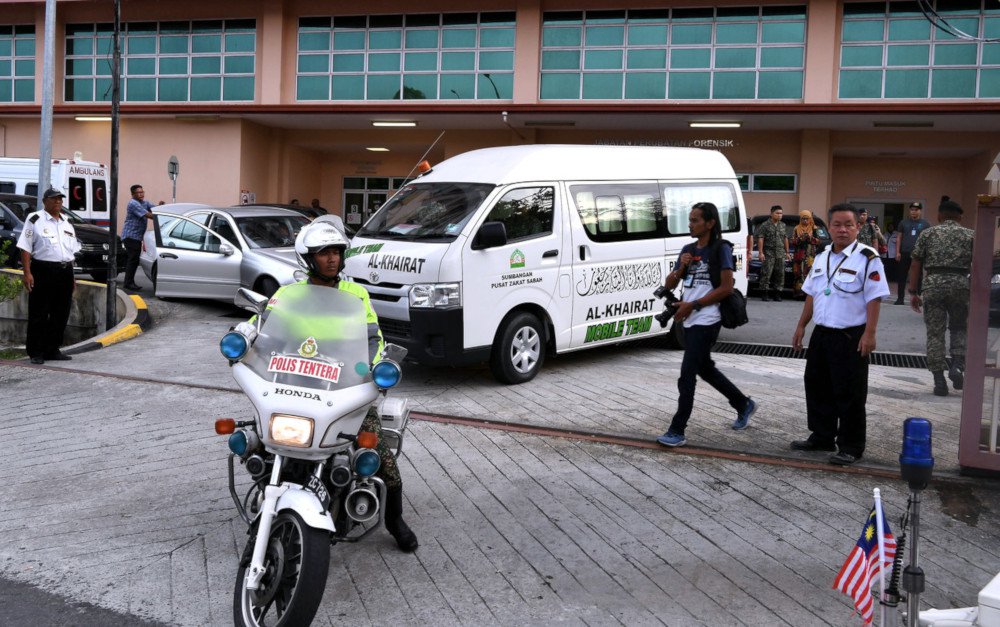 All We Know So Far About The Commando Who Was Accidentally Shot During A Demonstration