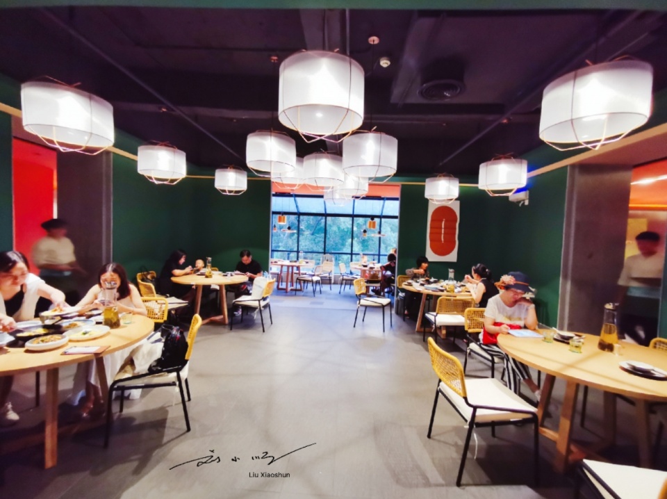 海南三亚“最火”网红海南菜餐厅，游客：三亚美食原来不只有海鲜