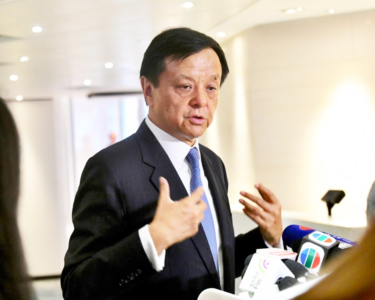 港交所提出溢价22.9%併购伦敦证交所 涉估值316亿英镑
