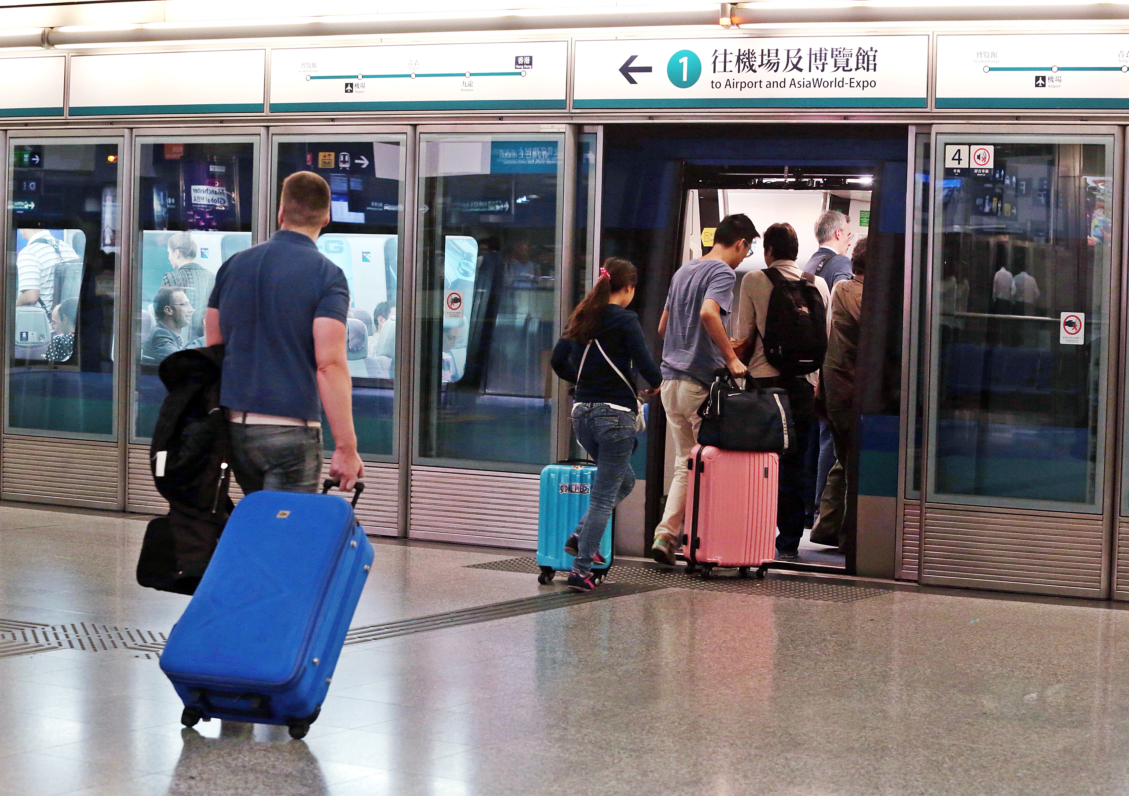 【修例风波】机场快缐明只停香港站及机场站 10分钟一班车