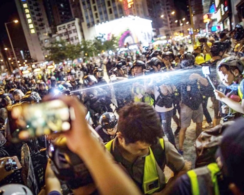 【修例风波】向记者喷椒 记协及摄记协谴责警方恶意阻採访