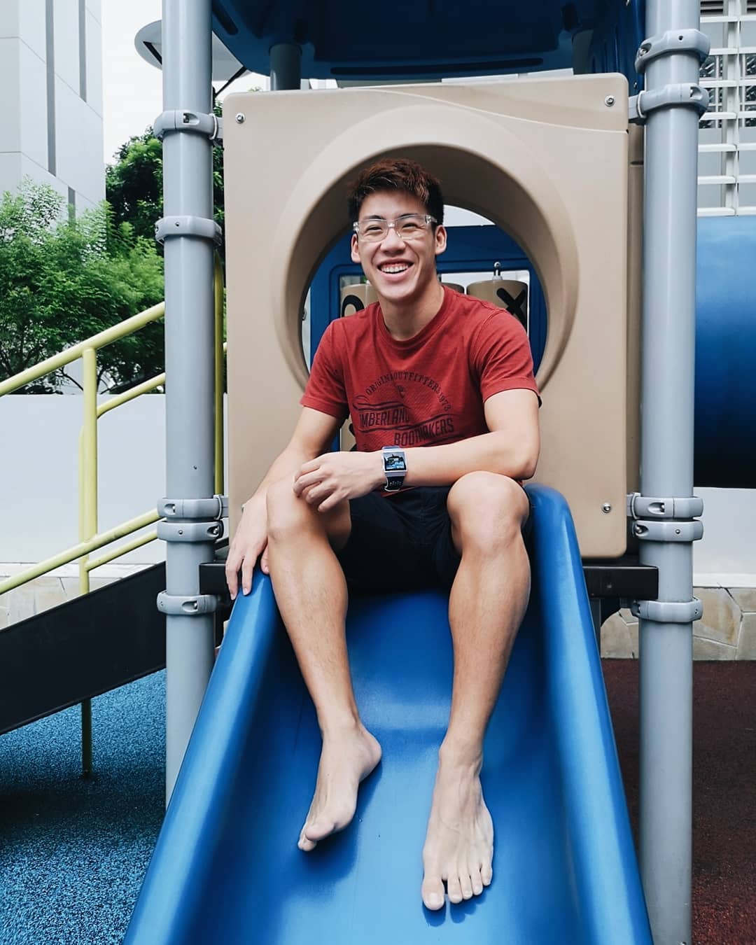 Jonathan chan is the first s’porean diver to make the olympics, he’ll dive into netizens’ hearts too