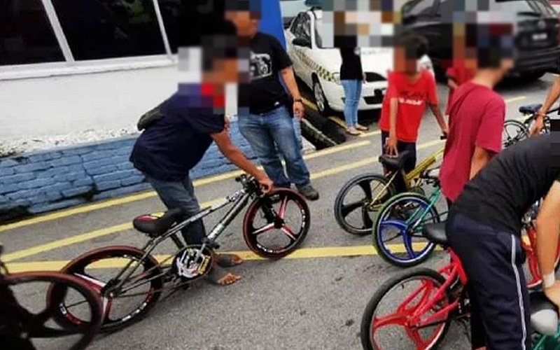 Police arrest 13 children in Kajang for dangerous cycling