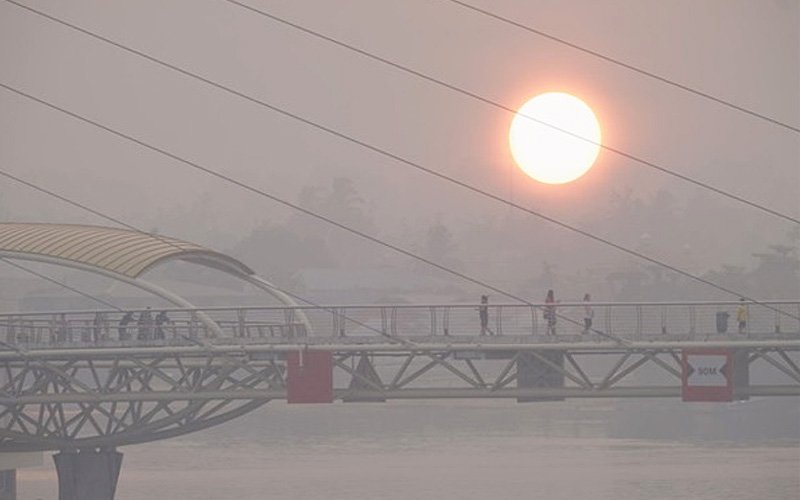 Sarawak orders schools in haze-hit areas to close