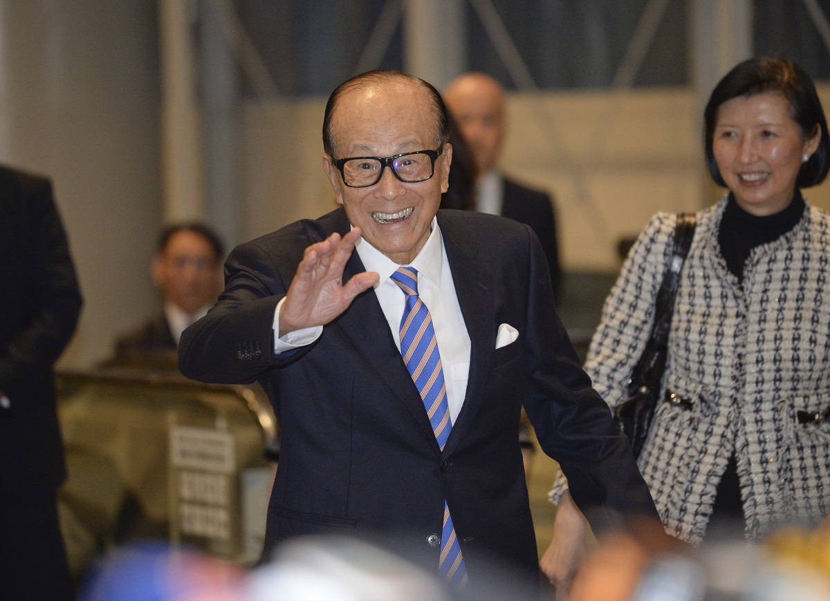 【修例风波】李嘉诚盼各方体谅大局 不能接受社会暴力升级