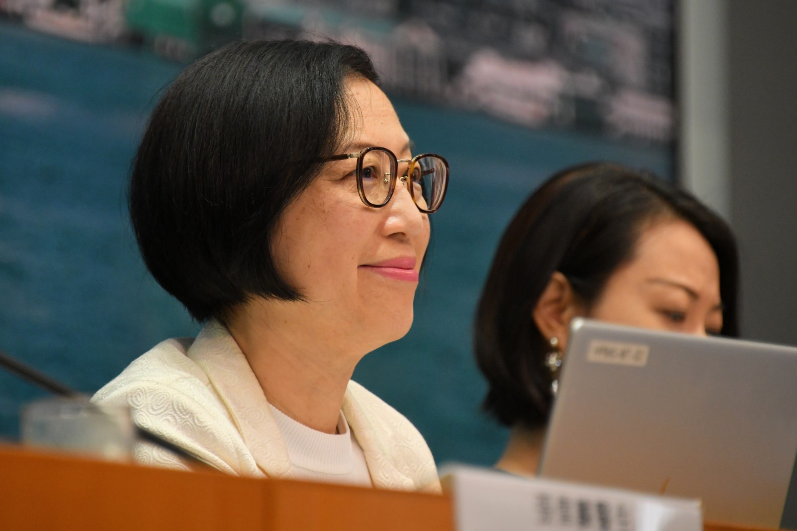 将军澳中医院共设9层 陈肇始指大学可申请投标