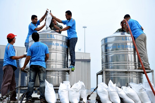 Haze: cloud seeding for areas with more than 200 API in Selangor