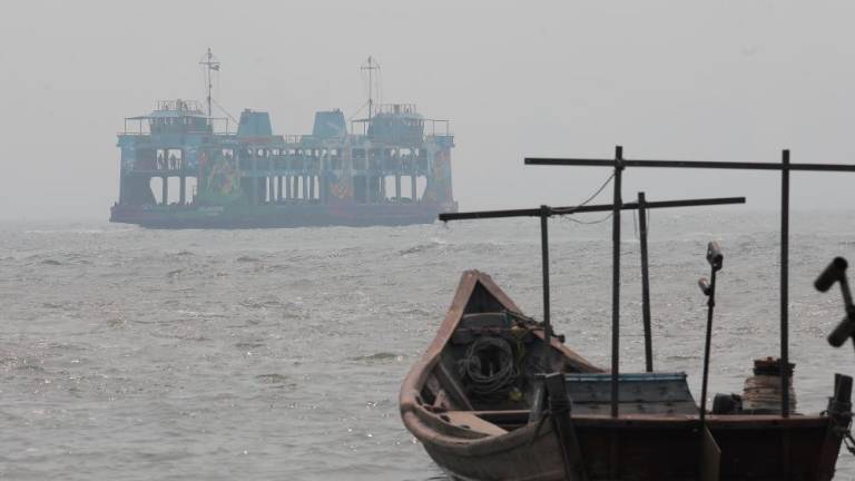 Maritime community advised to be careful over haze