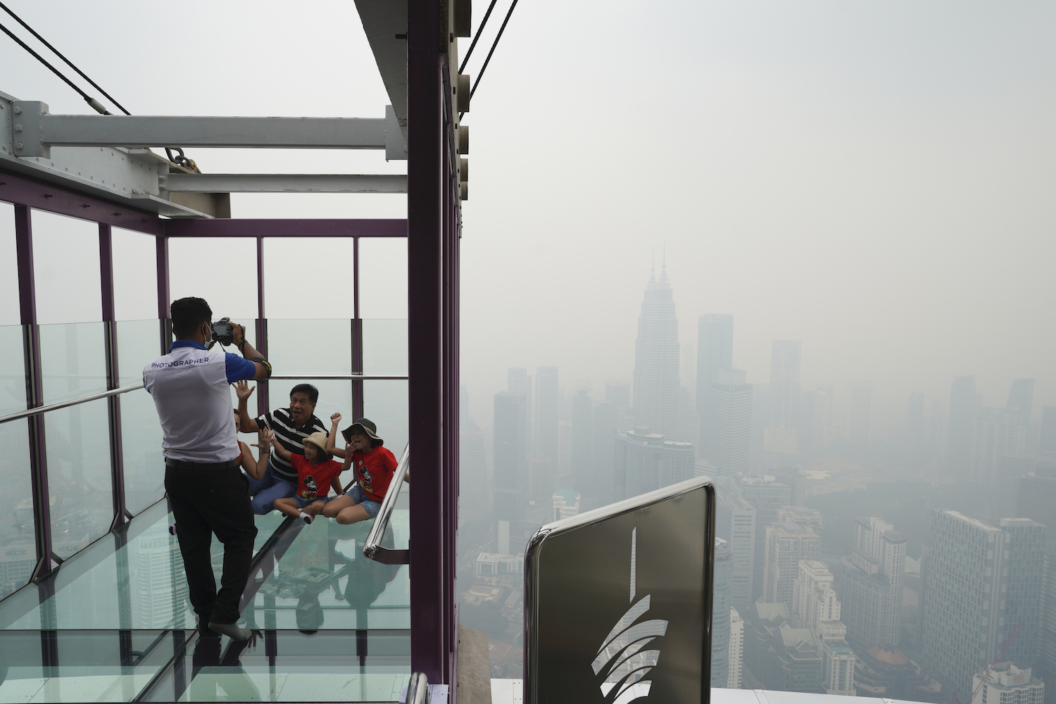 Indonesia seals off plantations as haze spreads