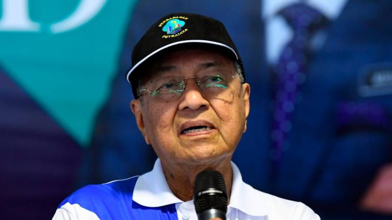Govt to provide subsidy if oil prices soar: Mahathir