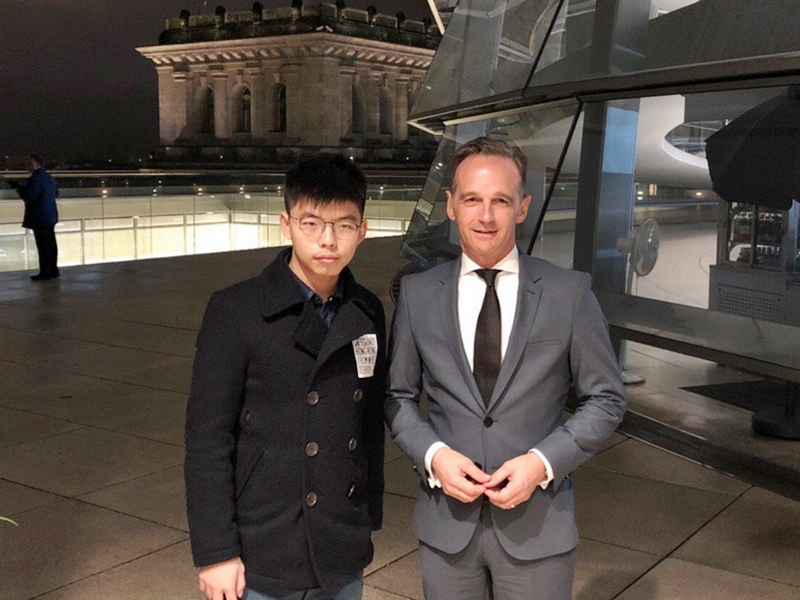 【修例风波】外交部斥黄之锋乞求外国干预中国内部事务 无资格说三道四