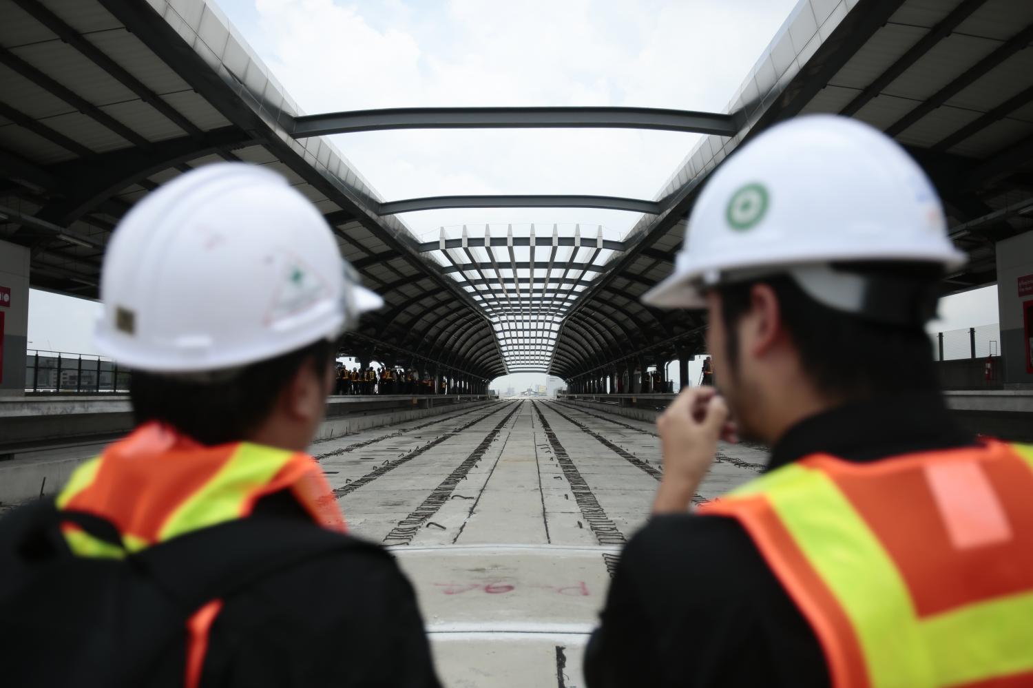 Worker shortage casts doubt on rail projects