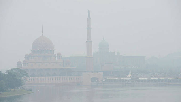 Haze: 138 schools in Selangor to close tomorrow