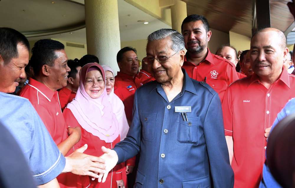Dr M meets with Sabah Bersatu leaders